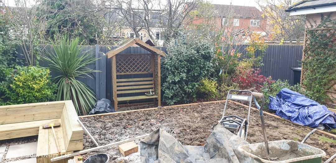 small bedfordshire garden in the middle of construction