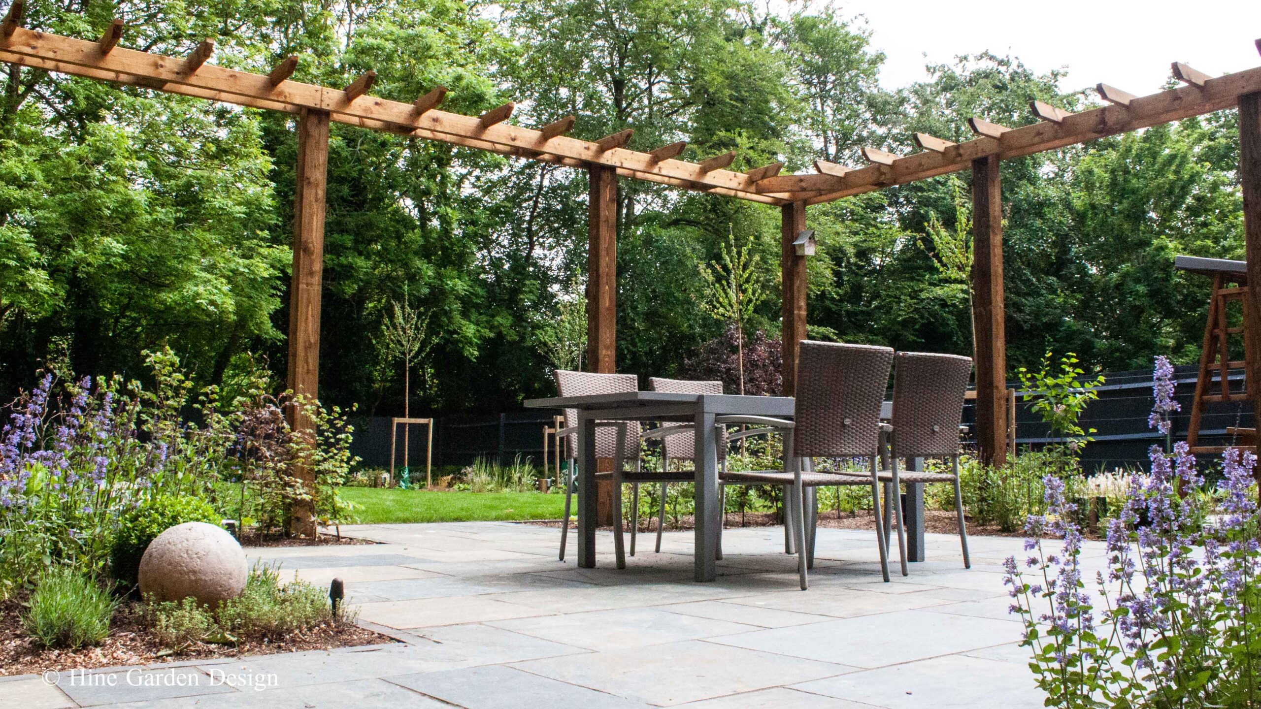 garden after image with pergola and seating