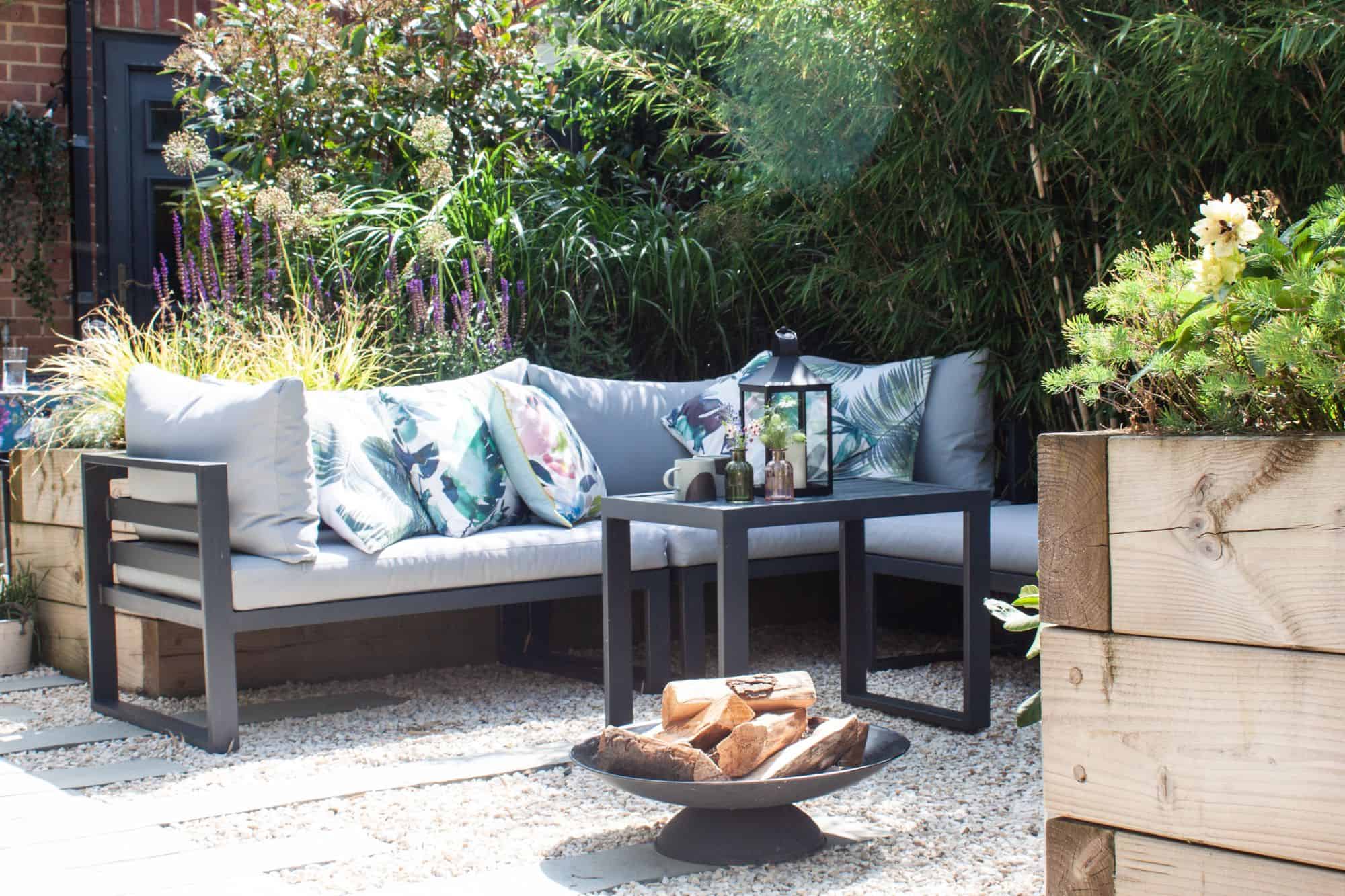 bistro seat for two in garden